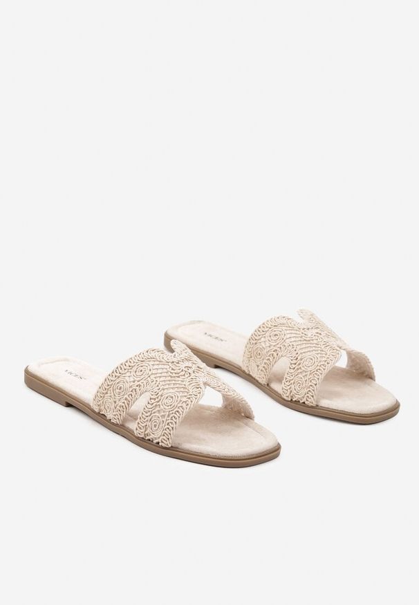 Born2be - Beżowe Płaskie Klapki Boho z Ażurowym Wzorem Fararia. Kolor: beżowy. Materiał: len. Wzór: ażurowy. Sezon: lato. Styl: boho
