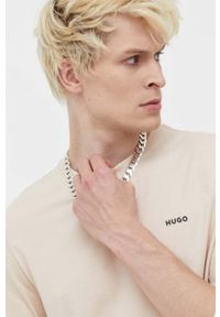 Hugo - HUGO longsleeve bawełniany kolor beżowy gładki. Kolor: beżowy. Materiał: bawełna. Długość rękawa: długi rękaw. Wzór: gładki #3