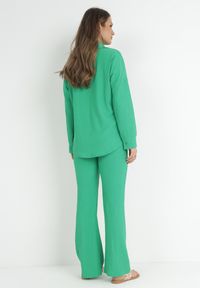 Born2be - Zielony 2-częściowy Komplet z Koszulą i Spodniami z Tłoczonej Tkaniny Benneta. Kolor: zielony. Materiał: tkanina