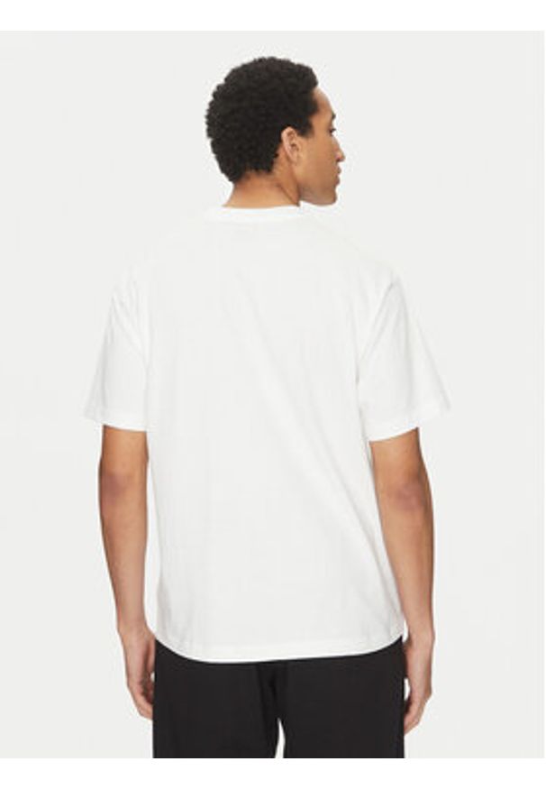 Vans T-Shirt Premium VN000P54 Biały Loose Fit. Kolor: biały. Materiał: bawełna