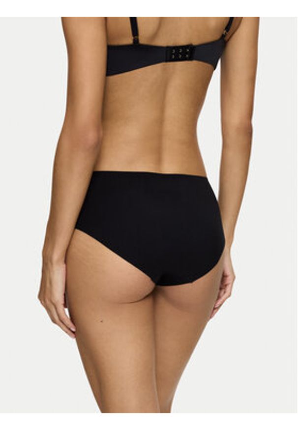 Triumph Figi klasyczne Smart Invisible 10222269 Czarny. Kolor: czarny. Materiał: syntetyk