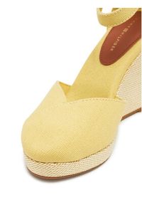 TOMMY HILFIGER - Tommy Hilfiger Półbuty Flag High Wedge Espad Closed Toe FW0FW08494 Żółty. Kolor: żółty. Materiał: materiał #5