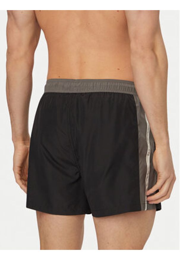 EA7 Emporio Armani Szorty kąpielowe 7M001679 AF21070 MC429 Czarny Regular Fit. Kolor: czarny. Materiał: syntetyk
