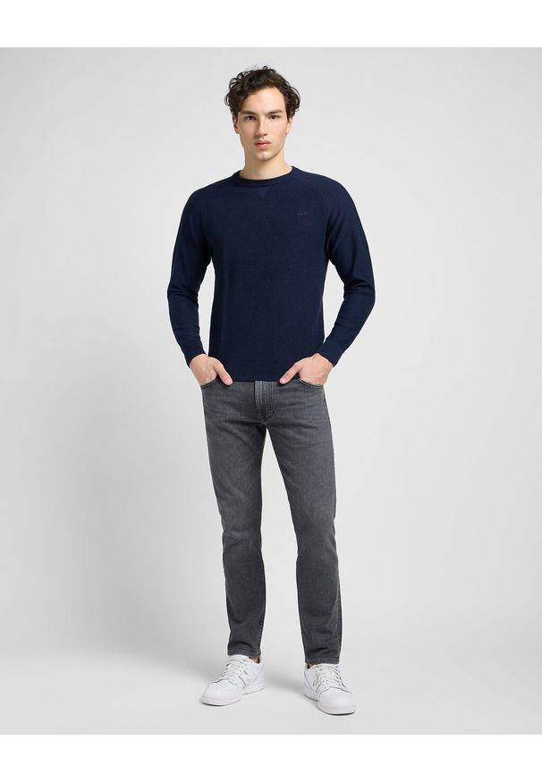 Lee - LEE RAGLAN CREW KNIT MĘSKI SWETER SKY BLUE L83PKHHY 112321587. Długość rękawa: raglanowy rękaw