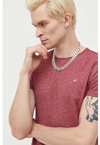 Tommy Jeans t-shirt męski kolor bordowy melanżowy. Kolor: czerwony. Materiał: bawełna, dzianina. Wzór: melanż. Styl: klasyczny #5