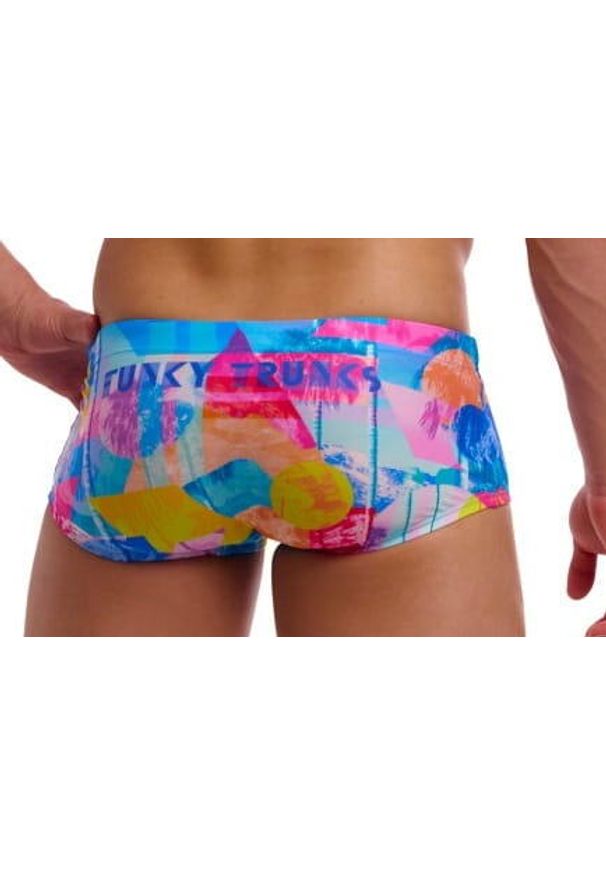 FUNKY TRUNKS - Kąpielówki Funky Trunks Pixel Paradise - trunki męskie. Kolor: wielokolorowy