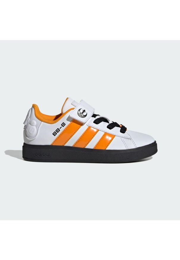 Buty Adidas Star Wars Grand Court 2.0 Children. Kolor: biały, wielokolorowy, pomarańczowy, czarny. Wzór: motyw z bajki. Sport: tenis