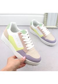 Buty sportowe sneakersy damskie multikolor McBraun 23263. Kolor: wielokolorowy. Materiał: skóra ekologiczna. Obcas: na platformie