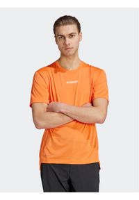 Adidas - adidas T-Shirt Terrex Multi T-Shirt HZ6259 Pomarańczowy Regular Fit. Kolor: pomarańczowy. Materiał: syntetyk