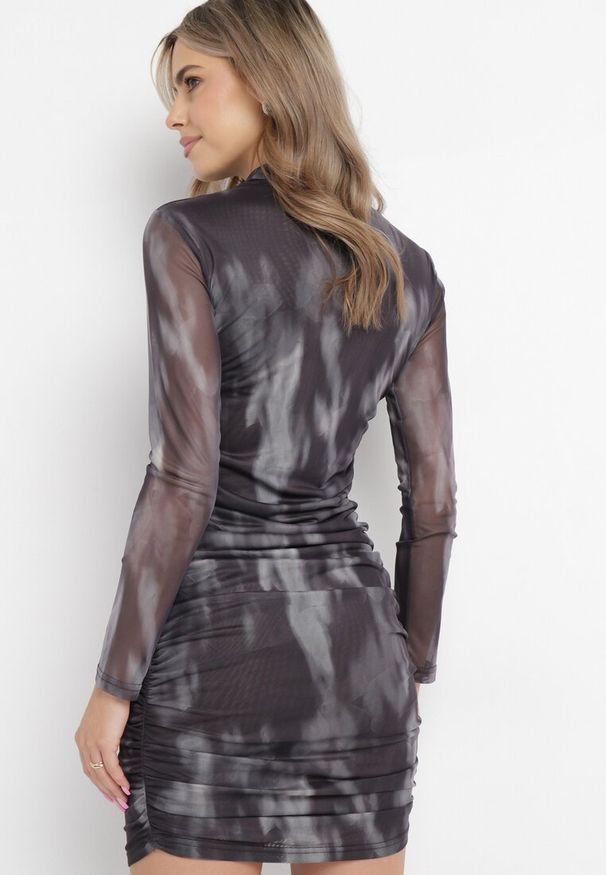 Born2be - Czarna Sukienka z Siateczki i Marszczeniem Souchett. Kolor: czarny. Materiał: tkanina