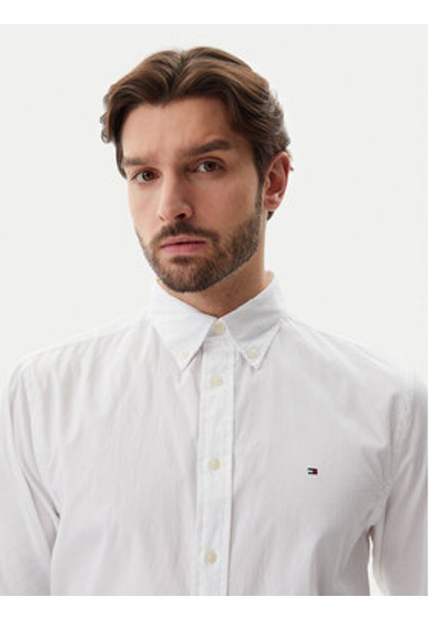 TOMMY HILFIGER - Tommy Hilfiger Koszula Core Flex MW0MW39988 Biały Regular Fit. Kolor: biały. Materiał: bawełna