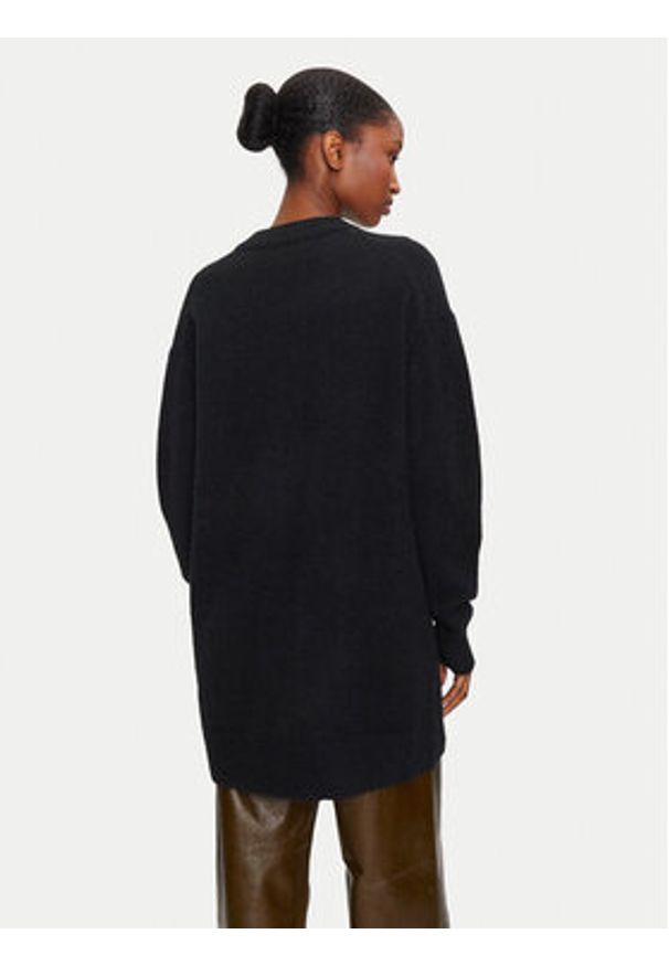 Calvin Klein Jeans Sukienka dzianinowa J20J224638 Czarny Loose Fit. Kolor: czarny. Materiał: syntetyk