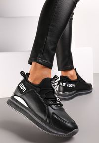 Renee - Czarne Sneakersy na Platformie z Metaliczną Wstawką Constony. Kolor: czarny. Obcas: na platformie