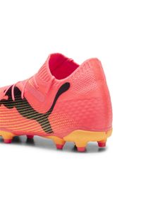 Puma - Młodzieżowe buty piłkarskie FUTURE 7 PRO FG/AG PUMA. Kolor: pomarańczowy, wielokolorowy, żółty, czarny. Sport: piłka nożna