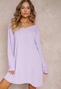 Renee - Fioletowa Sukienka Mini z Koronkową Wstawką i Długimi Rękawami Jood. Kolekcja: plus size. Kolor: fioletowy. Materiał: koronka. Długość rękawa: długi rękaw. Sezon: jesień, wiosna. Typ sukienki: dla puszystych, trapezowe. Długość: mini #3