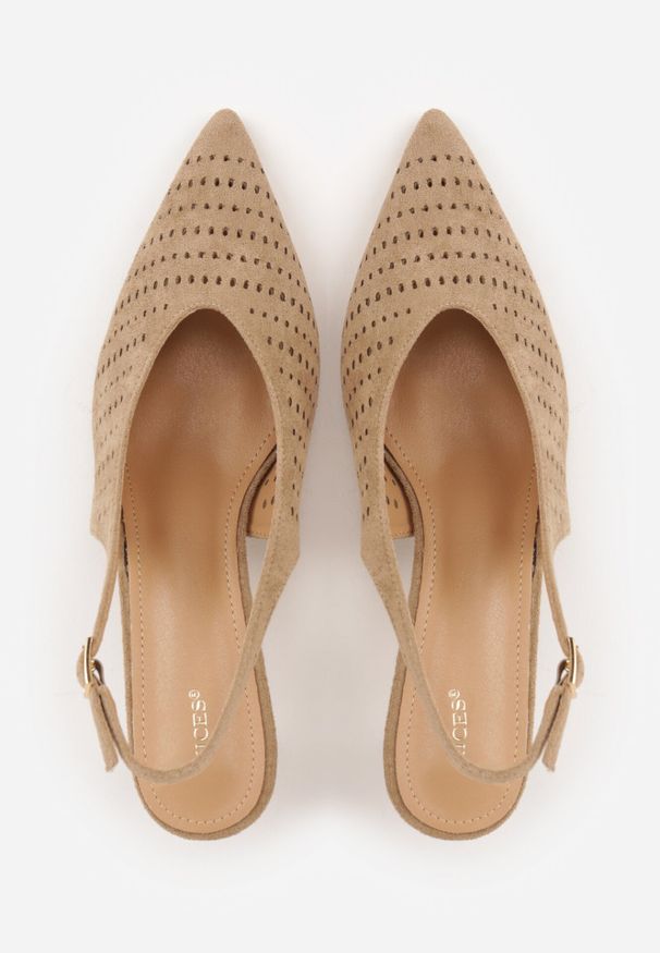 Born2be - Ciemnobeżowe Ażurowe Czółenka VICES na Obcasie Kaczuszka z Odkrytą Piętą Metipise. Okazja: na co dzień. Nosek buta: szpiczasty. Zapięcie: pasek. Kolor: beżowy. Wzór: ażurowy. Materiał: jeans. Obcas: na obcasie. Styl: casual, elegancki, wizytowy. Wysokość obcasa: średni