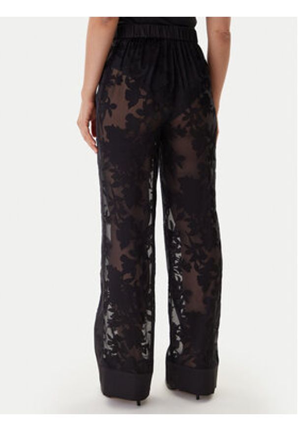 Guess Spodnie materiałowe O5BB00 W4700 Czarny Regular Fit. Kolor: czarny. Materiał: syntetyk
