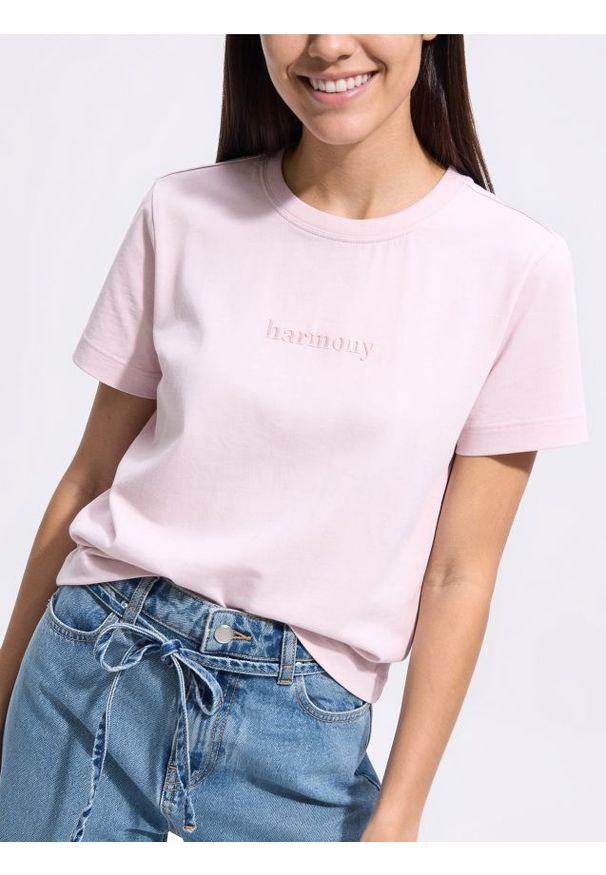 Reserved - T-shirt z nadrukiem - pastelowy róż. Kolor: różowy. Materiał: bawełna, dzianina. Wzór: nadruk. Styl: klasyczny