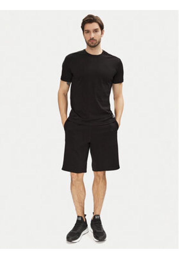 EA7 Emporio Armani Szorty sportowe 7M000544 AF12660 UC001 Czarny Regular Fit. Kolor: czarny. Materiał: bawełna, syntetyk. Styl: sportowy