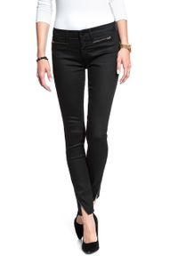 Wrangler - WRANGLER CORYNN PERFECT BLACK W25FCK81H. Wzór: jednolity, aplikacja #9