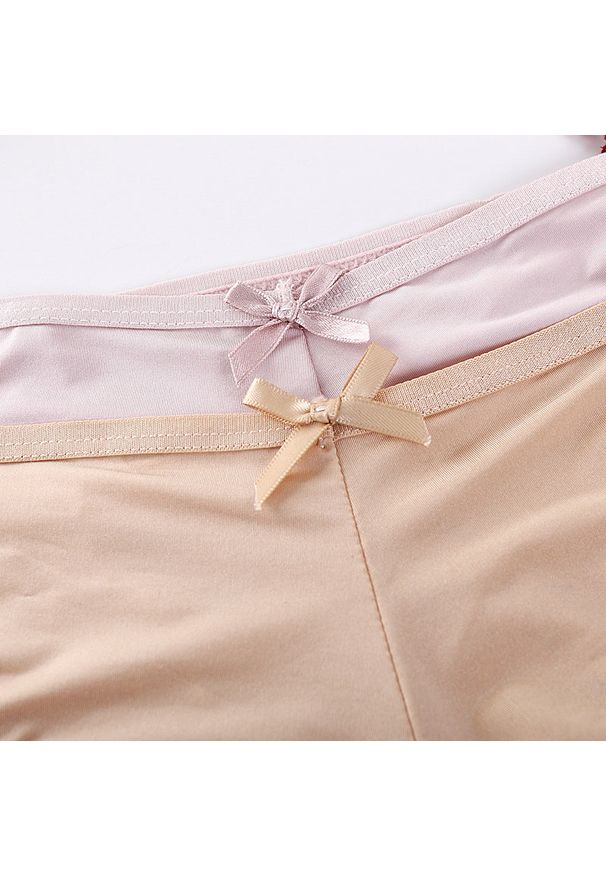 Intica - Figi damskie koronkowe z ozdobnymi paseczkami Anfisa. Kolor: czerwony. Materiał: koronka