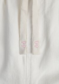 Born2be - Białe Jeansy z Bawełny o Kroju Mom Fit z Wysokim Stanem i Wiązaniem Drenlenne. Okazja: do pracy, na co dzień. Stan: podwyższony. Kolor: biały. Wzór: aplikacja. Styl: casual #6