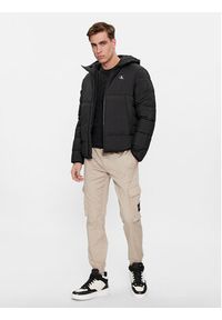 Calvin Klein Jeans Kurtka przejściowa Lightweight Padded Jacket J30J324655 Czarny Regular Fit. Kolor: czarny. Materiał: syntetyk
