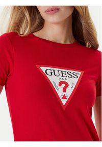 Guess Jeans T-Shirt W4YI04 J1314 Czerwony Slim Fit. Kolor: czerwony. Materiał: bawełna