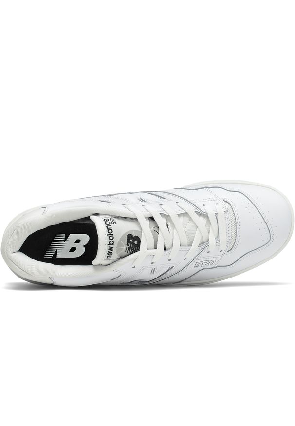 Buty unisex New Balance BB550PB1 – białe. Kolor: biały. Materiał: skóra, syntetyk, materiał, guma. Szerokość cholewki: normalna. Sport: koszykówka