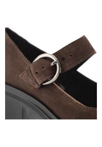 Czekoladowe Półbuty Armodo Skórzane Obuwie Damskie Na Obcasie. Okazja: na co dzień, na spacer. Zapięcie: klamry. Kolor: brązowy. Materiał: skóra. Obcas: na obcasie. Styl: casual, elegancki, klasyczny. Wysokość obcasa: średni #4