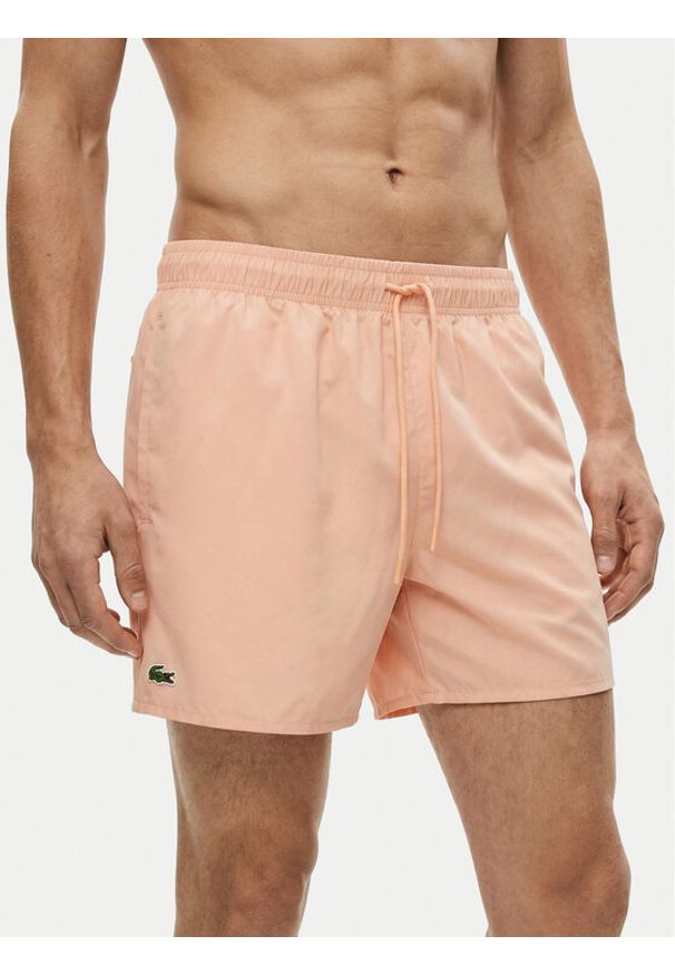 Lacoste Szorty kąpielowe MH6270 Różowy jasny Regular Fit. Kolor: różowy. Materiał: syntetyk