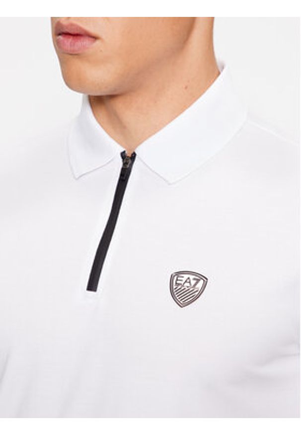 EA7 Emporio Armani Polo 8NPF13 PJRGZ 1100 Biały Regular Fit. Typ kołnierza: polo. Kolor: biały. Materiał: syntetyk