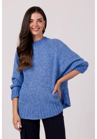 BE Knit - Luźny sweter damski z szerokimi rękawami niebieski. Okazja: na spotkanie biznesowe, na co dzień. Kolor: niebieski. Materiał: jeans, poliamid, akryl, prążkowany, wełna. Długość: krótkie. Wzór: ze splotem. Styl: casual, elegancki, biznesowy #1