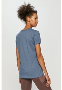 Under Armour t-shirt damski kolor niebieski. Okazja: na co dzień. Kolor: niebieski. Materiał: dzianina, prążkowany. Wzór: nadruk. Styl: casual #4