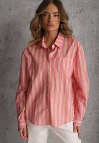 Renee - Różowa Koszula z Bawełny Oversize w Pionowe Paski Telaria. Kolor: różowy. Materiał: bawełna. Wzór: paski #2