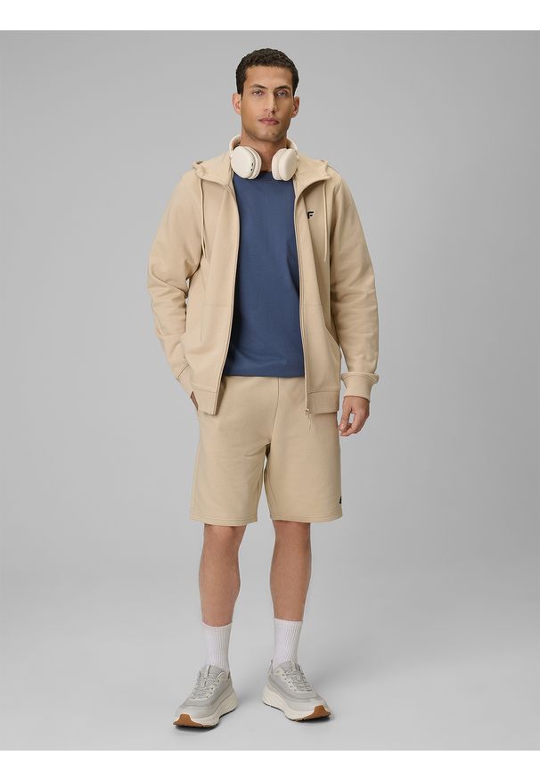 4f - 4F Bluza dresowa regular z kapturem męska - beżowa L. Okazja: na co dzień. Typ kołnierza: kaptur. Kolor: beżowy. Materiał: dresówka. Długość rękawa: raglanowy rękaw. Styl: casual