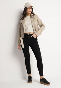 Born2be - Czarne Jeansy z Wiskozą i Bawełną o Kroju Slim z Wysokim Stanem Vallirne. Okazja: na co dzień. Stan: podwyższony. Kolor: czarny. Styl: sportowy, casual, elegancki #4