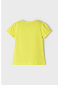 Mayoral T-shirt bawełniany dziecięcy kolor żółty. Okazja: na co dzień. Kolor: żółty. Materiał: bawełna. Długość rękawa: krótki rękaw. Długość: krótkie. Wzór: nadruk. Styl: casual #2