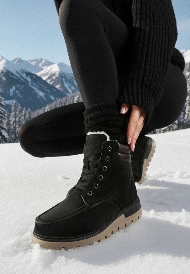Born2be - Czarne Mocno Ocieplone Botki Traperki ze Sznurowaniem Carlalla. Kolor: czarny. Styl: elegancki