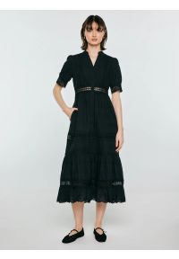 Big-Star - Sukienka damska midi z kwiatowym haftem czarna Aniela 906. Kolor: czarny. Materiał: bawełna, tkanina, koronka. Długość rękawa: krótki rękaw. Wzór: kwiaty, haft. Styl: klasyczny, elegancki. Długość: midi #2