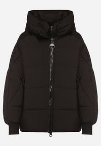 Born2be - Czarna Pikowana Kurtka o Kroju Oversize z Kapturem Mevisana. Okazja: na spacer. Typ kołnierza: kaptur. Kolor: czarny. Materiał: dzianina, jeans, poliester. Sezon: zima, jesień #3