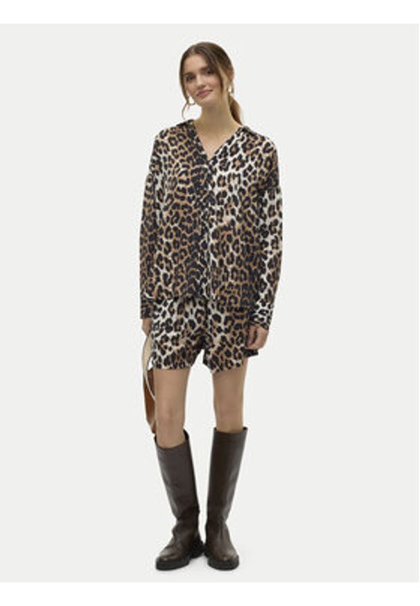 Vero Moda Koszula Josie 10315150 Brązowy Oversize. Kolor: brązowy. Materiał: wiskoza