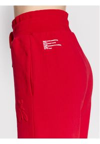 Patrizia Pepe Spodnie dresowe 8P0452/J041-R754 Czerwony Regular Fit. Kolor: czerwony. Materiał: bawełna