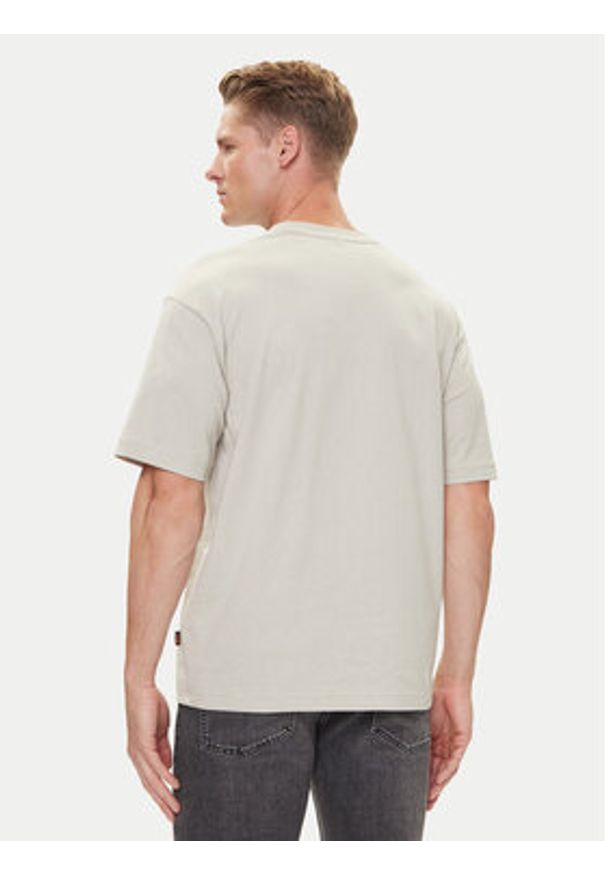 BOSS T-Shirt Te_Voyage 50546370 Beżowy Relaxed Fit. Kolor: beżowy. Materiał: bawełna