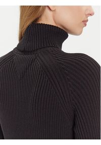 Tommy Jeans Sukienka dzianinowa Badge DW0DW22167 Czarny Regular Fit. Kolor: czarny. Materiał: bawełna #3