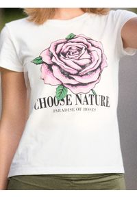 Sinsay - Koszulka z nadrukiem - kremowy. Kolor: kremowy. Wzór: nadruk #1