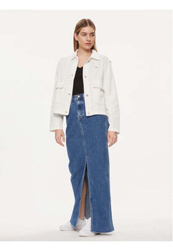 Tommy Jeans Kurtka jeansowa DW0DW17748 Biały Regular Fit. Kolor: biały. Materiał: bawełna