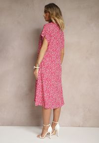 Renee - Fuksjowa Koszulowa Sukienka z Bawełny w Kwiaty o Rozkloszowanym Fasonie Sarilon. Okazja: na co dzień. Kolor: różowy. Materiał: bawełna. Długość rękawa: krótki rękaw. Wzór: kwiaty. Typ sukienki: koszulowe. Styl: casual, elegancki
