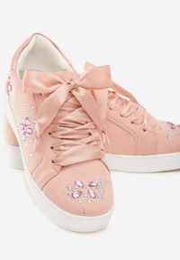 Renee - Różowe Sneakersy Turn To Left. Kolor: różowy. Materiał: satyna, skóra. Wzór: aplikacja #3