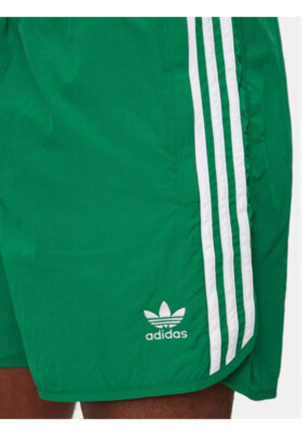 Adidas - adidas Szorty sportowe adicolor Classics Sprinter IM4424 Zielony Regular Fit. Kolor: zielony. Materiał: syntetyk. Styl: sportowy